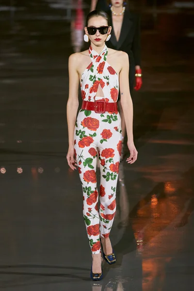 Look 18